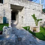Villa Breathtaking Scenic With Pool