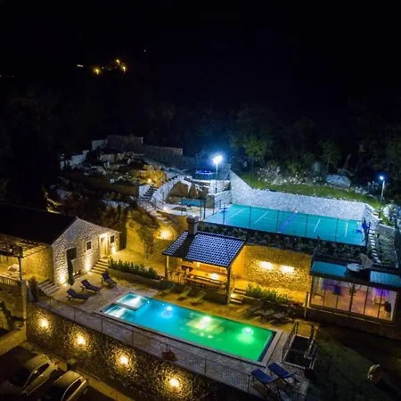 Breathtaking Scenic With Pool * Dubravka