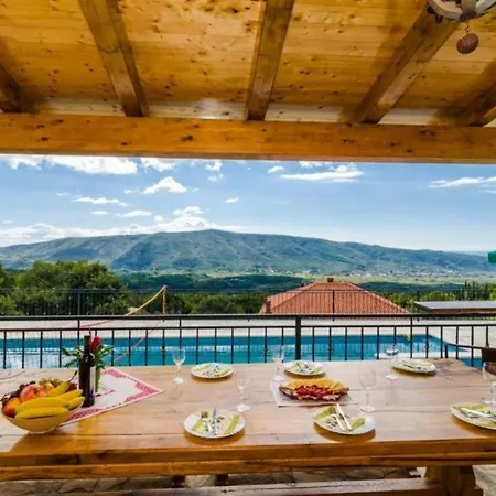Вилла Breathtaking Scenic With Pool *