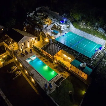 Breathtaking Scenic With Pool Вилла *