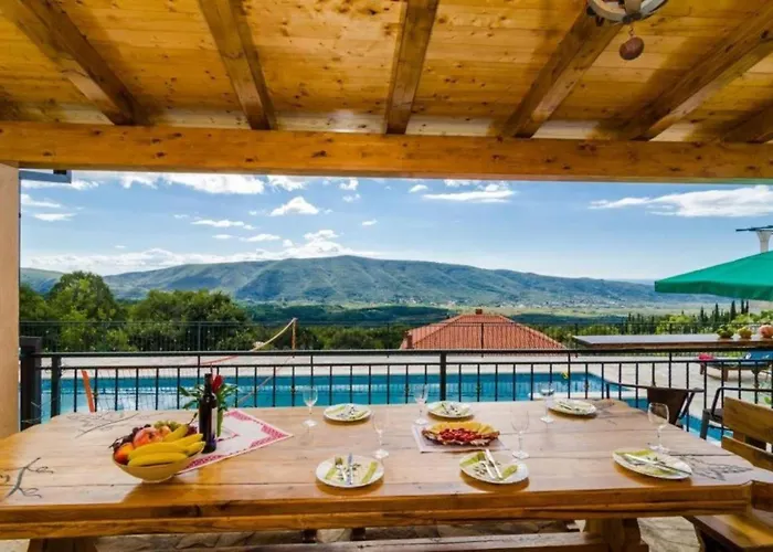 فيلة Breathtaking Scenic With Pool *