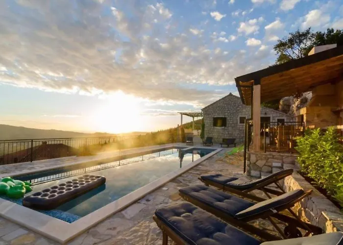 فيلة Breathtaking Scenic With Pool